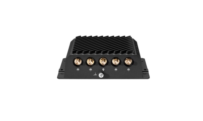 Ericsson Cradlepoint R980 5G + NetCloud 3 lata Global
